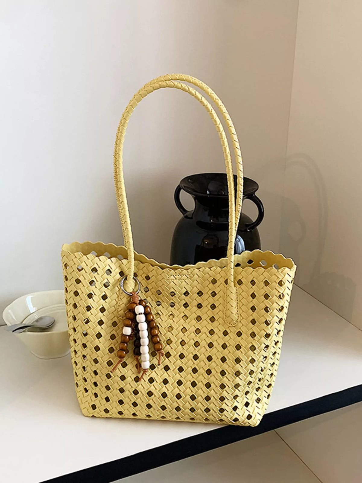 Woven Hollow-Out Shoulder Bag | STAHlin RADIANCE