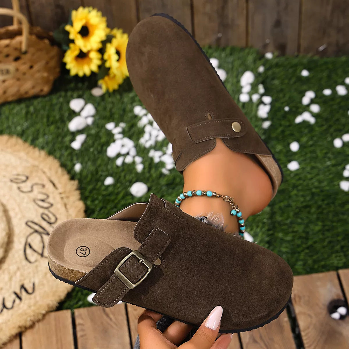 Round Toe Slip-Ons | STAHlin RADIANCE