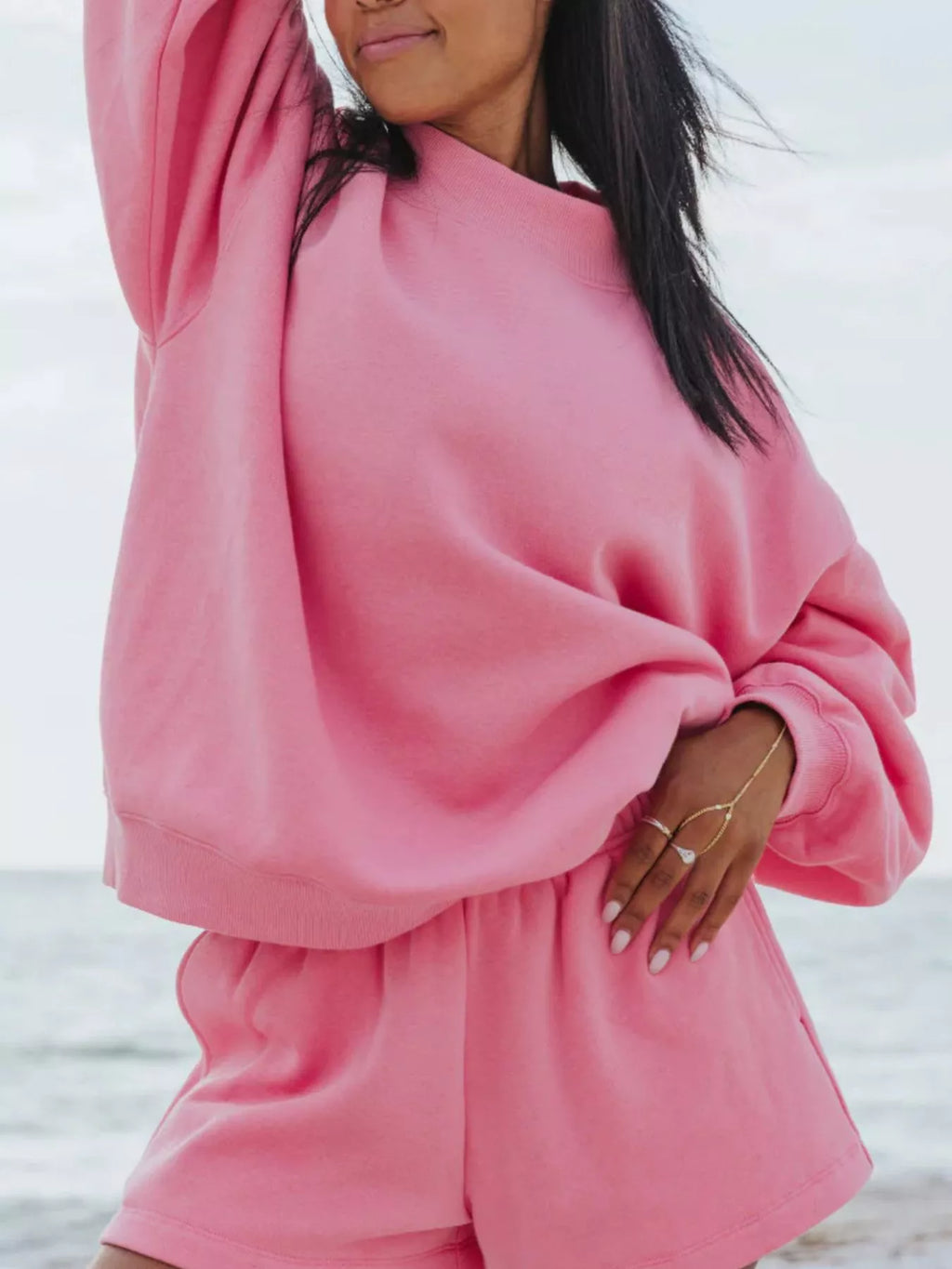Relaxed Fit Round Neck Sweatshirt and Shorts Set | STAHlin RADIANCE