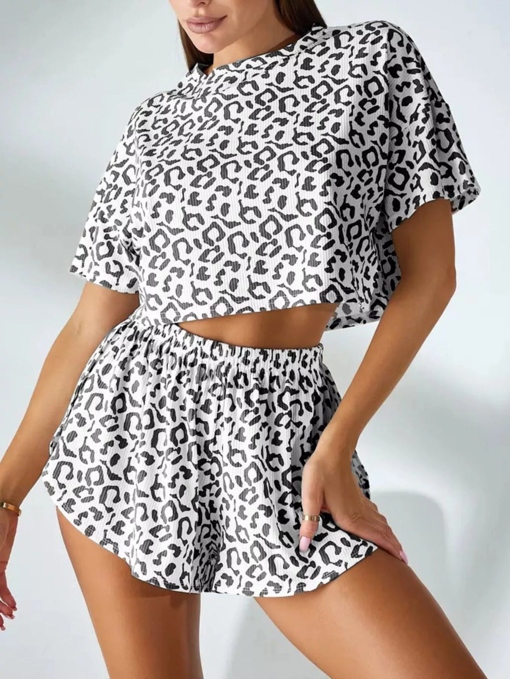 Leopard Print Crop Top and High-Waisted Shorts Set | STAHlin RADIANCE