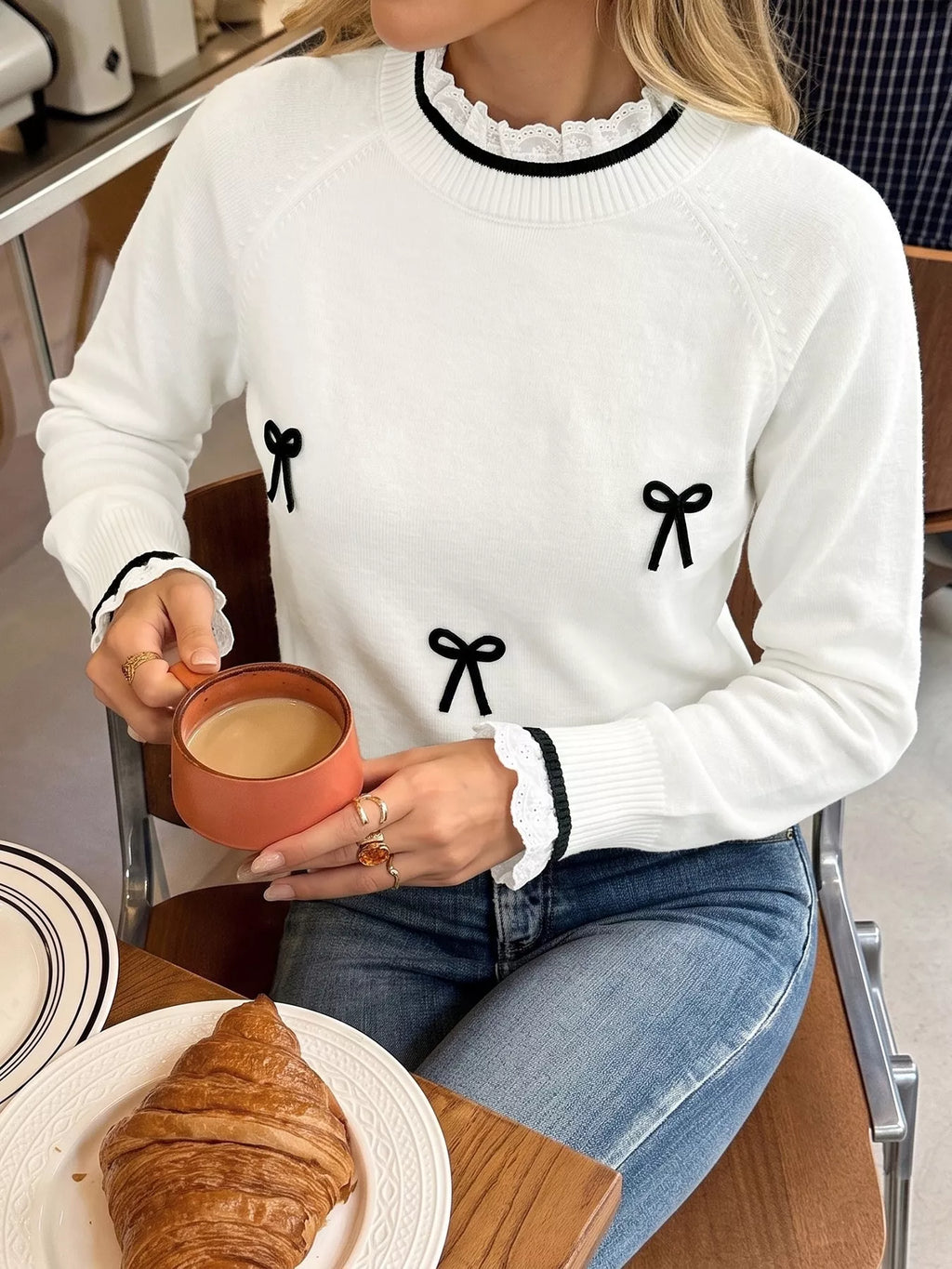 Bow-Embellished Lace Trim Sweater | STAHlin RADIANCE