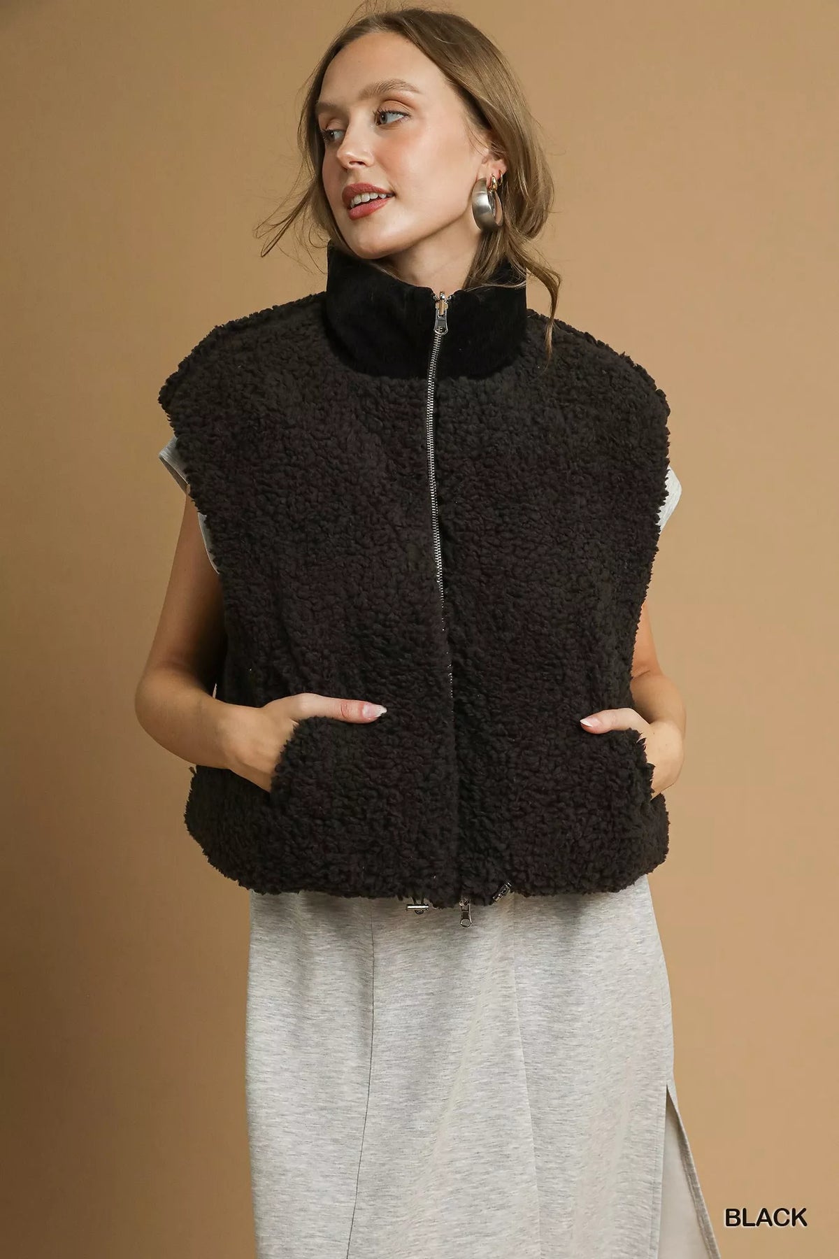 Umgee Sherpa-Lined Zip Vest with Drawstring Hem | STAHlin RADIANCE