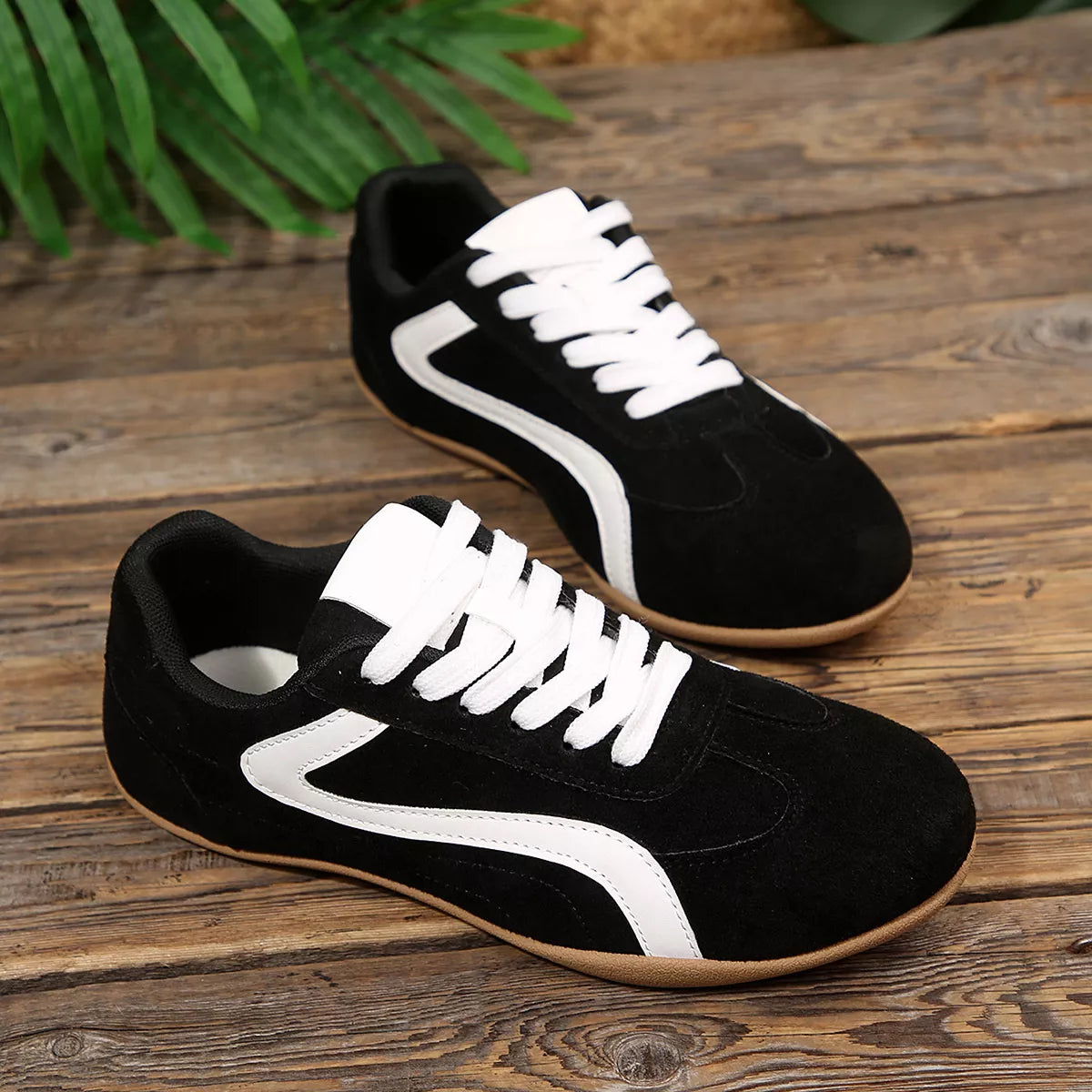Round Toe Lace Up Sneakers | STAHlin RADIANCE