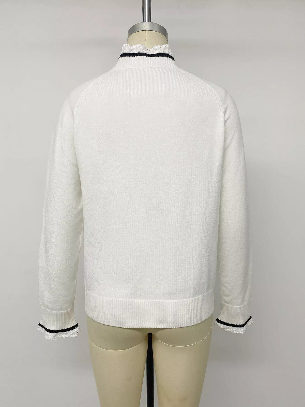 Bow-Embellished Lace Trim Sweater | STAHlin RADIANCE