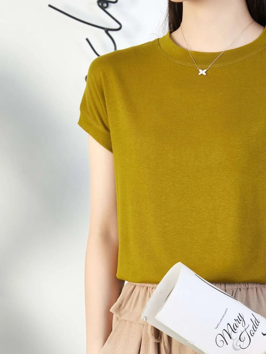 Plus Size Round Neck Short Sleeve T-Shirt | STAHlin RADIANCE