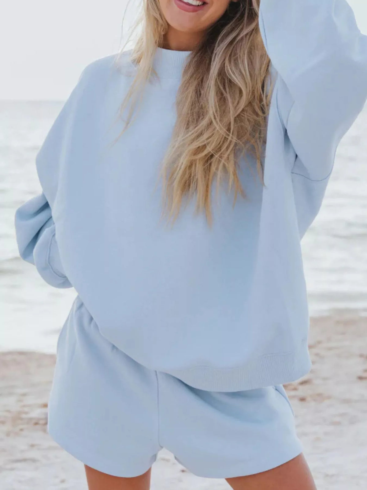 Relaxed Fit Round Neck Sweatshirt and Shorts Set | STAHlin RADIANCE