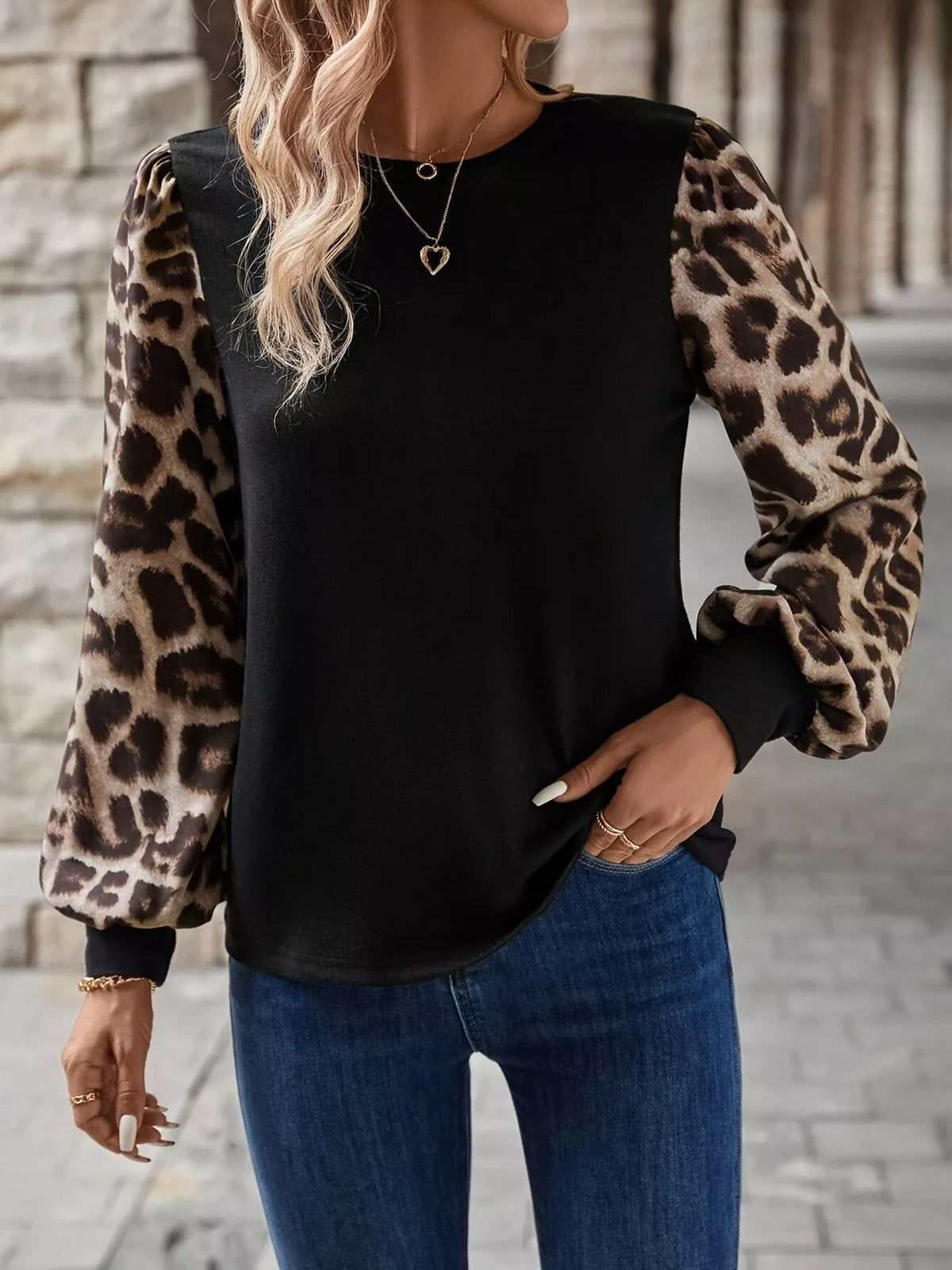 The Leo Signature Tee | STAHlin RADIANCE
