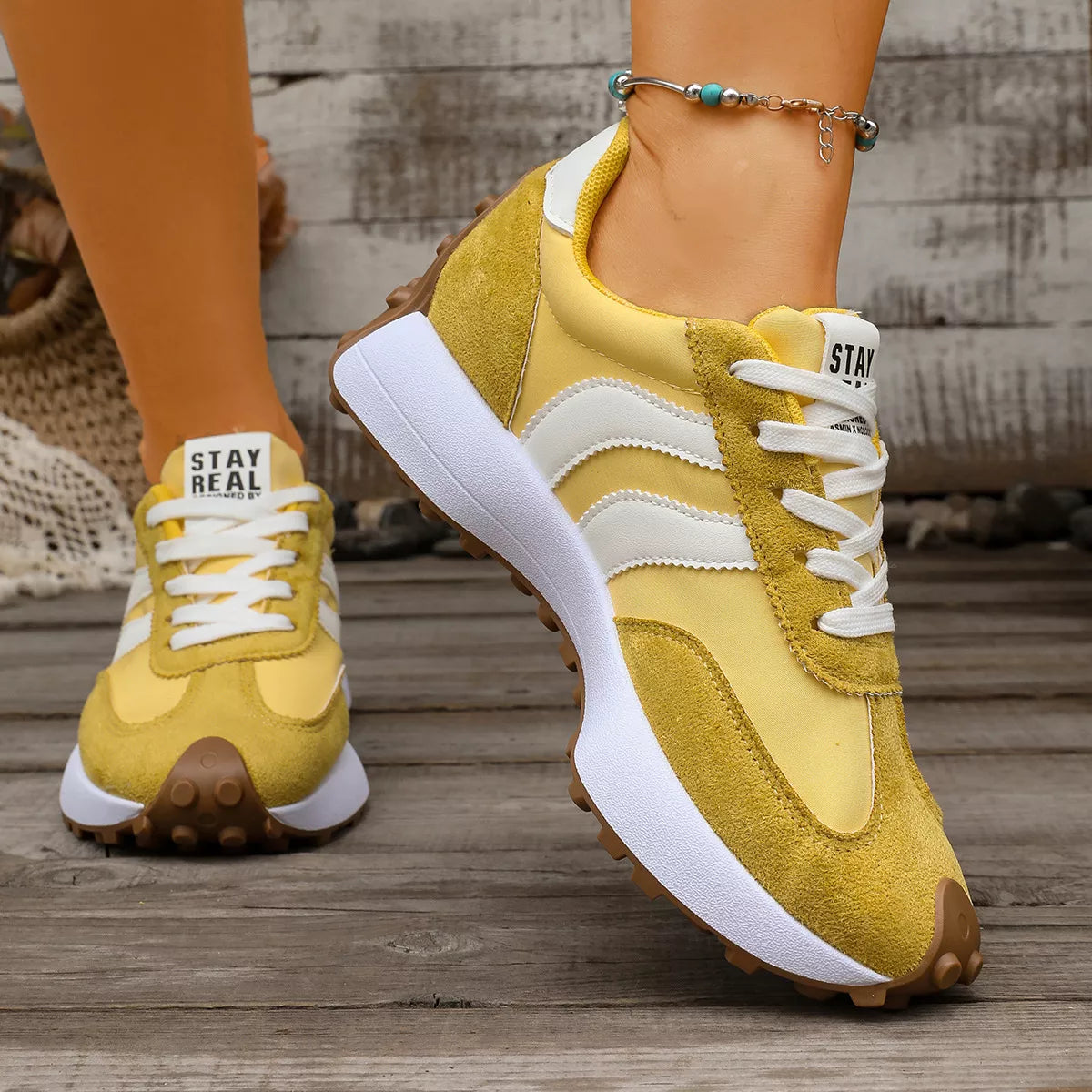 Lace Up Round Toe Sneakers | STAHlin RADIANCE