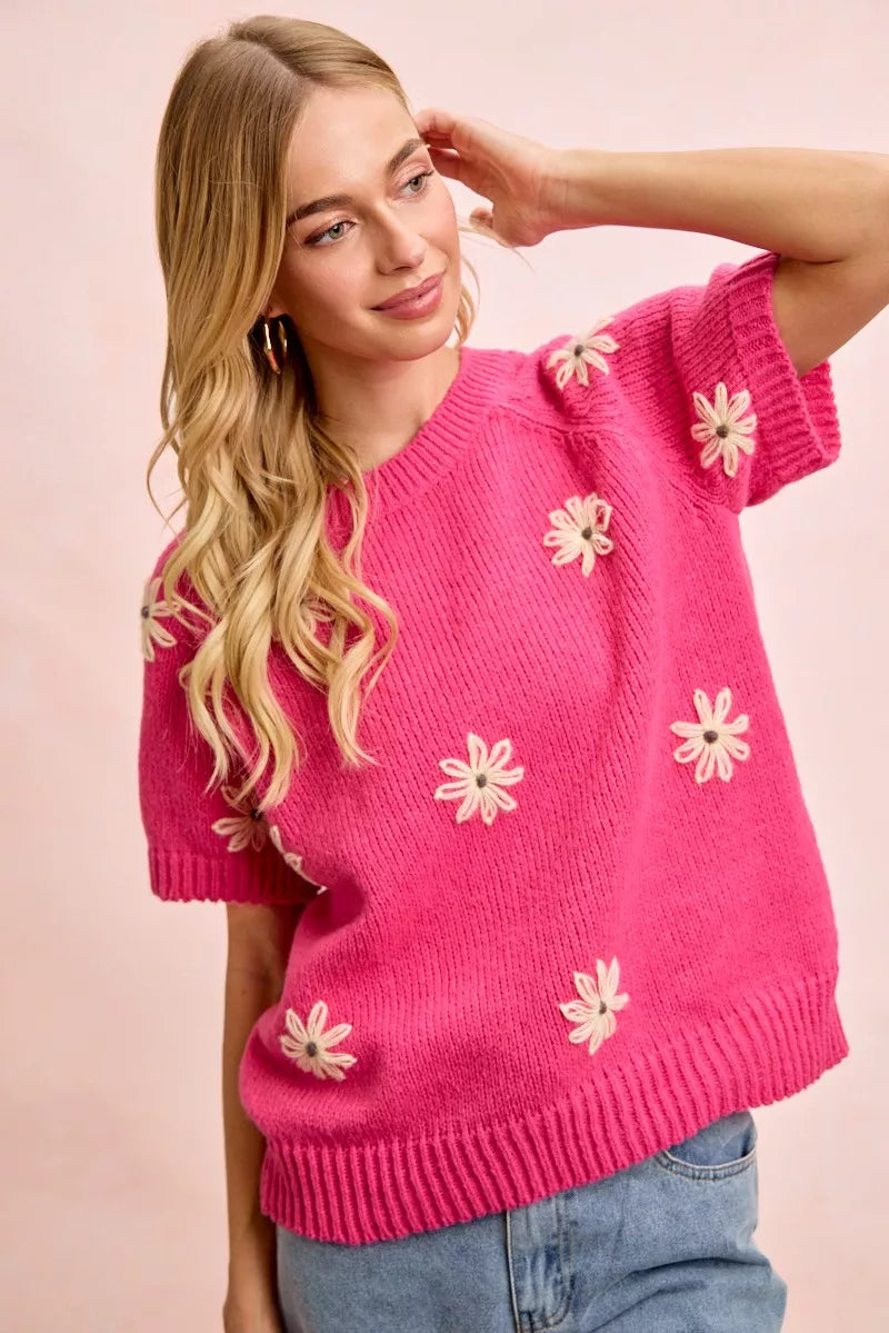 BiBi Flower Embroidered Short Sleeves Knit Top | STAHlin RADIANCE