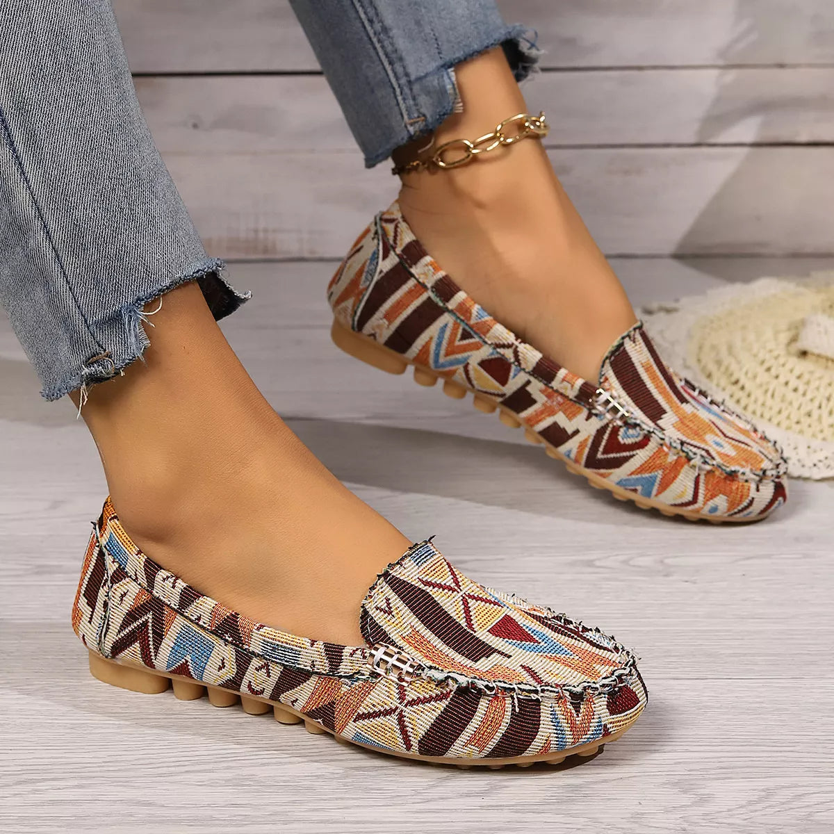 Round Toe Slip-Ons | STAHlin RADIANCE