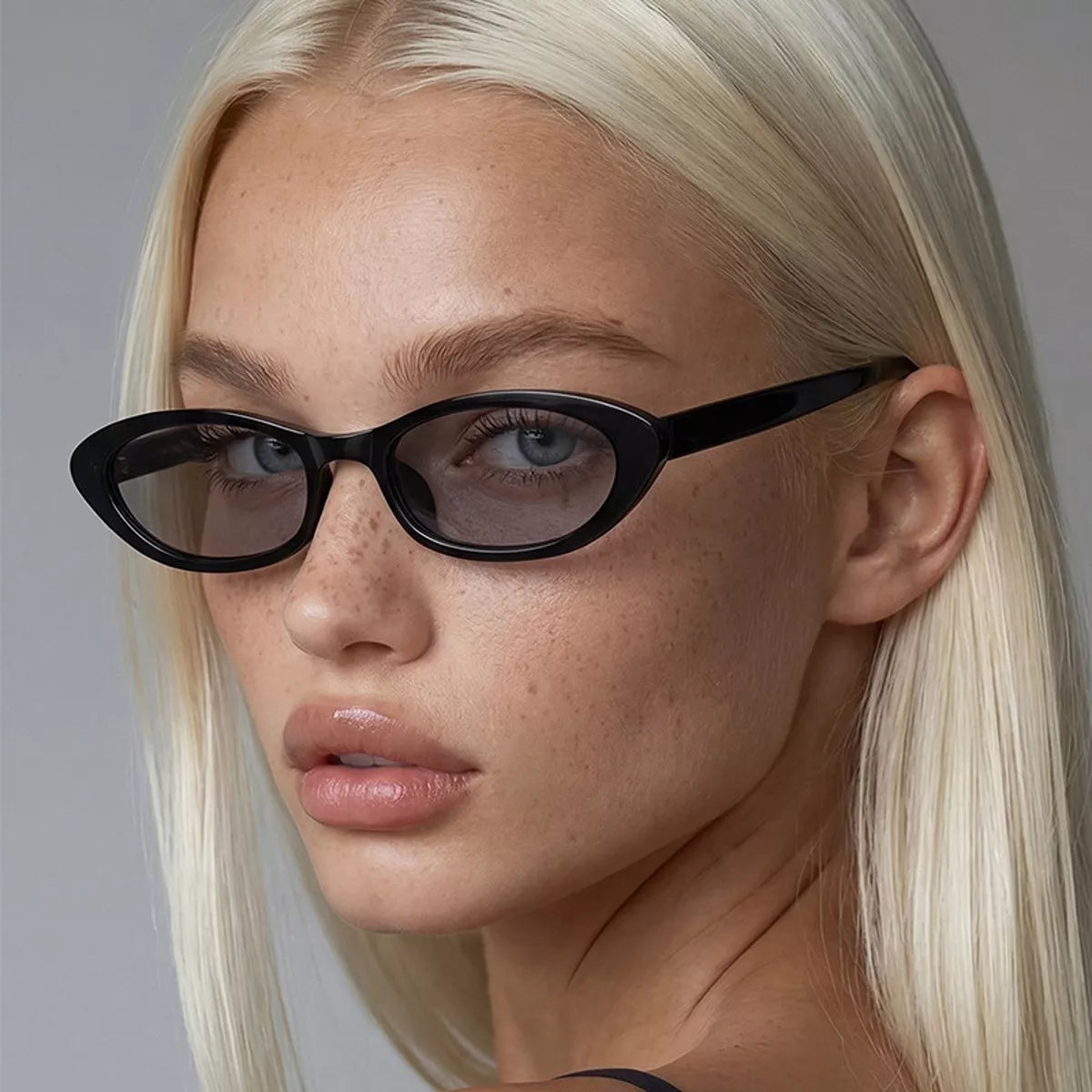 Vintage Oval Frame Sunglasses | STAHlin RADIANCE