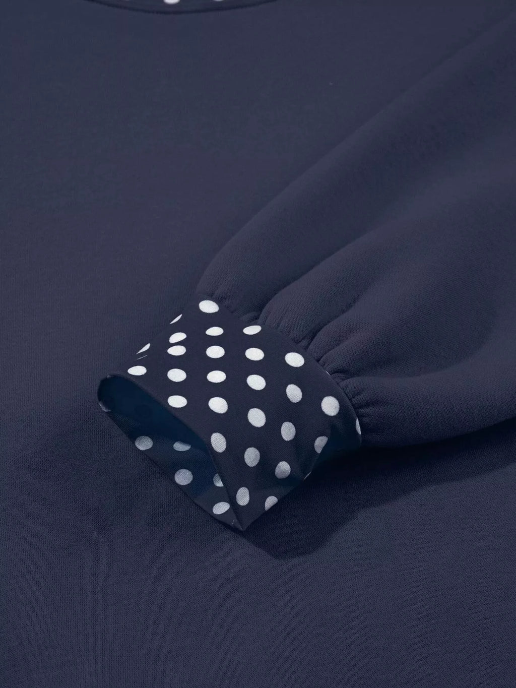 Polka Dot Trim Contrast Crew Neck Sweatshirt | STAHlin RADIANCE