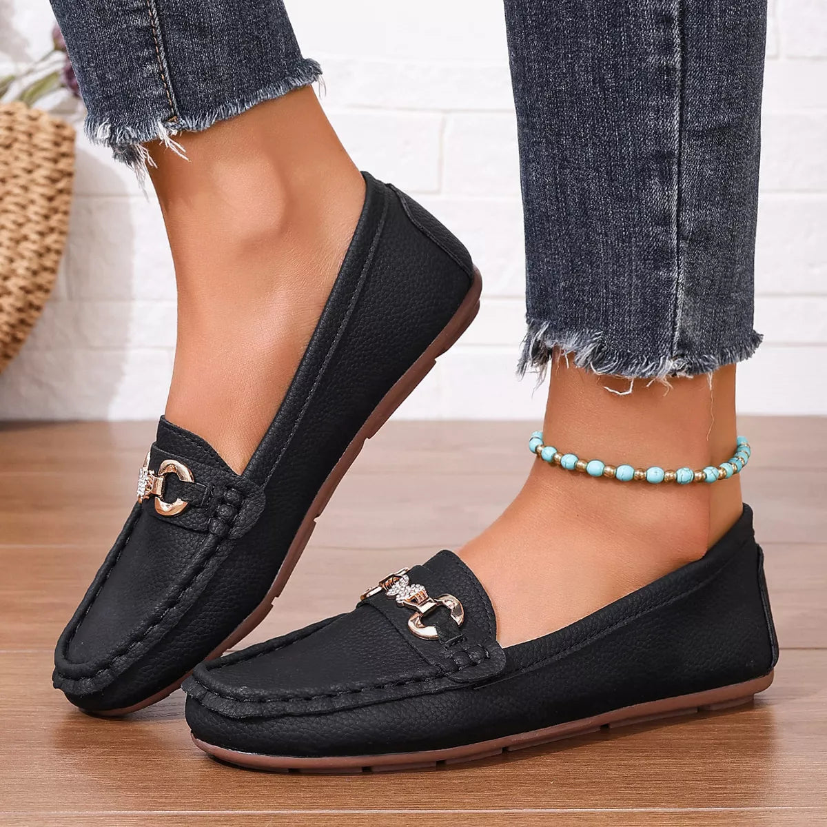 Round Toe Slip-Ons | STAHlin RADIANCE
