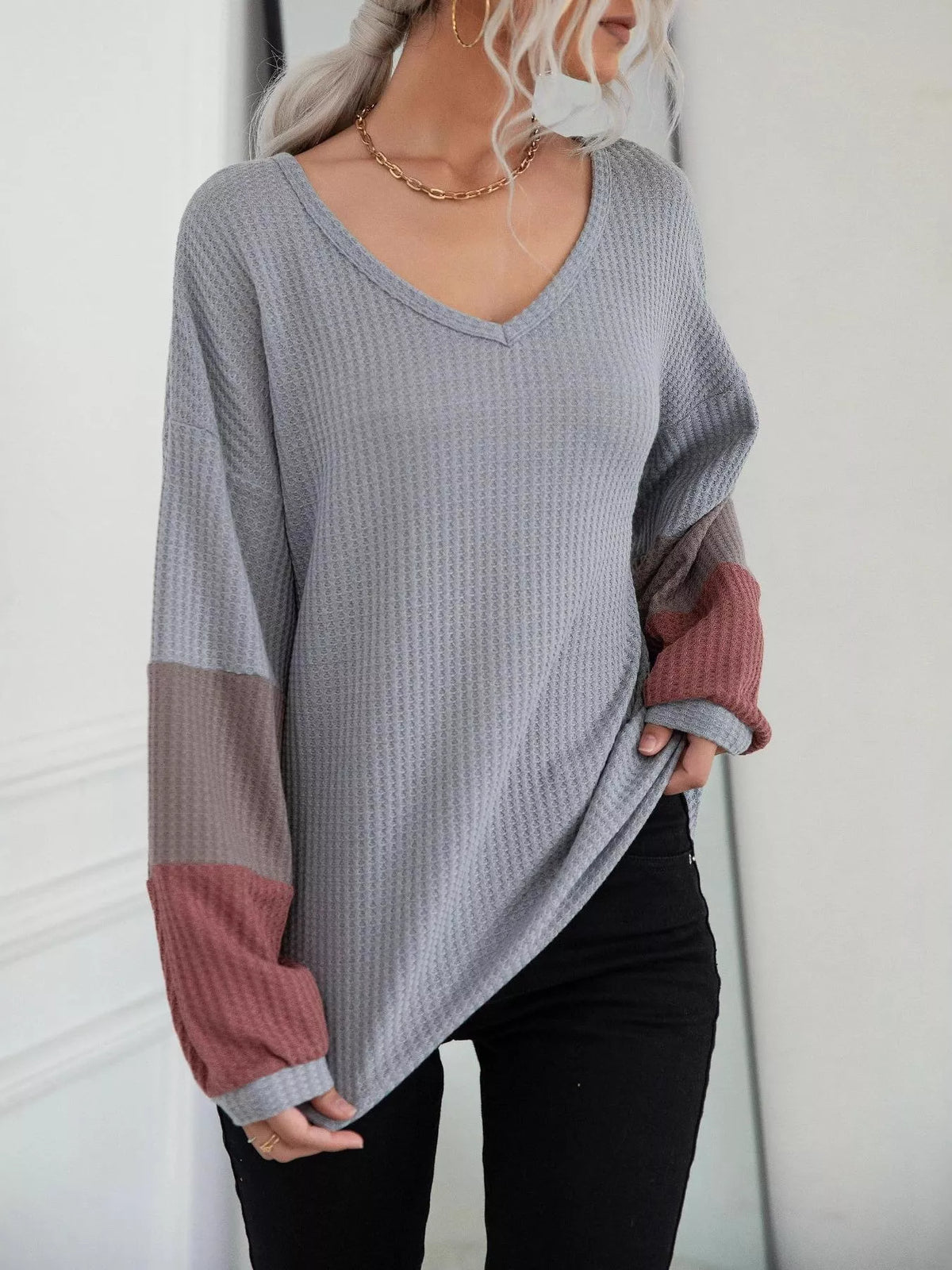 V-Neck Waffle Knit Long Sleeve T-Shirt | STAHlin RADIANCE