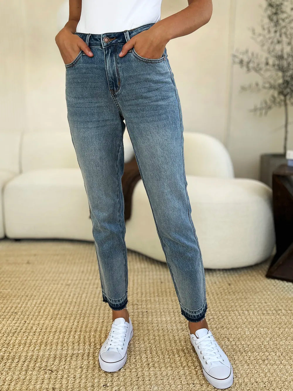 Judy Blue Full Size Mid Rise Rigid Magic Release Hem Jeans | STAHlin RADIANCE