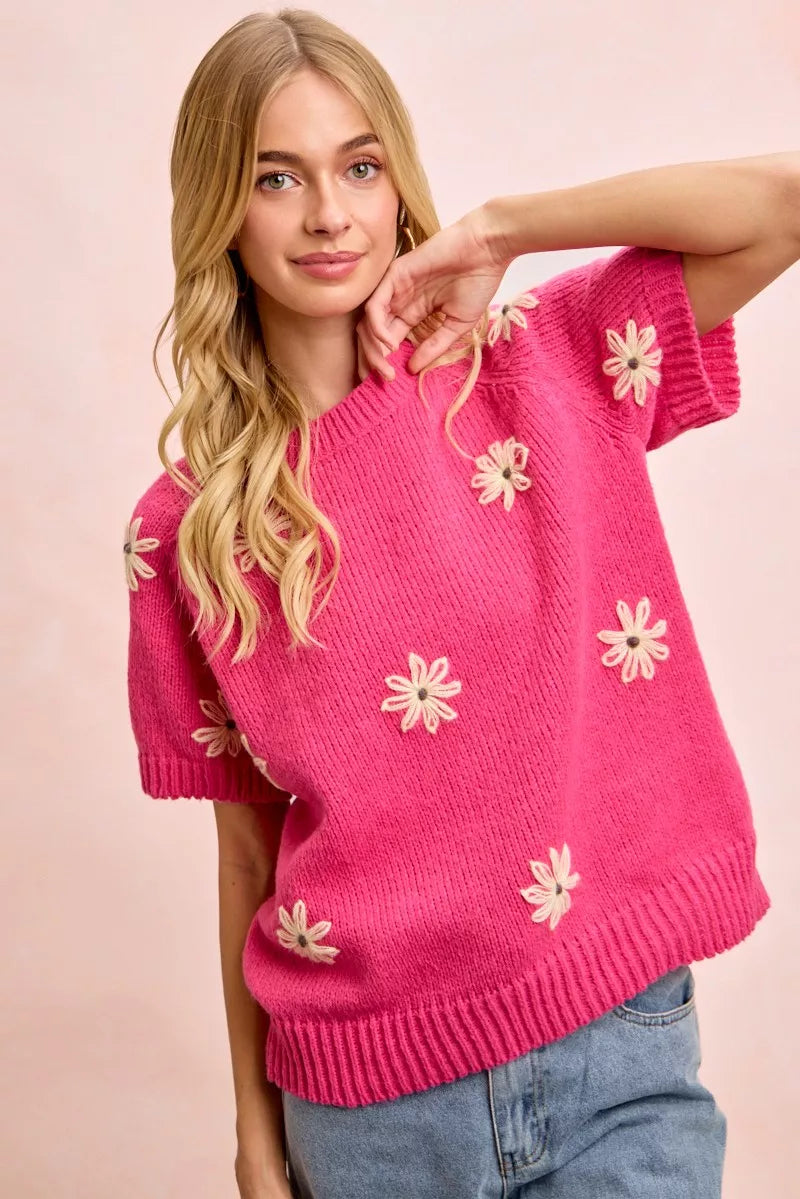 BiBi Flower Embroidered Short Sleeves Knit Top | STAHlin RADIANCE