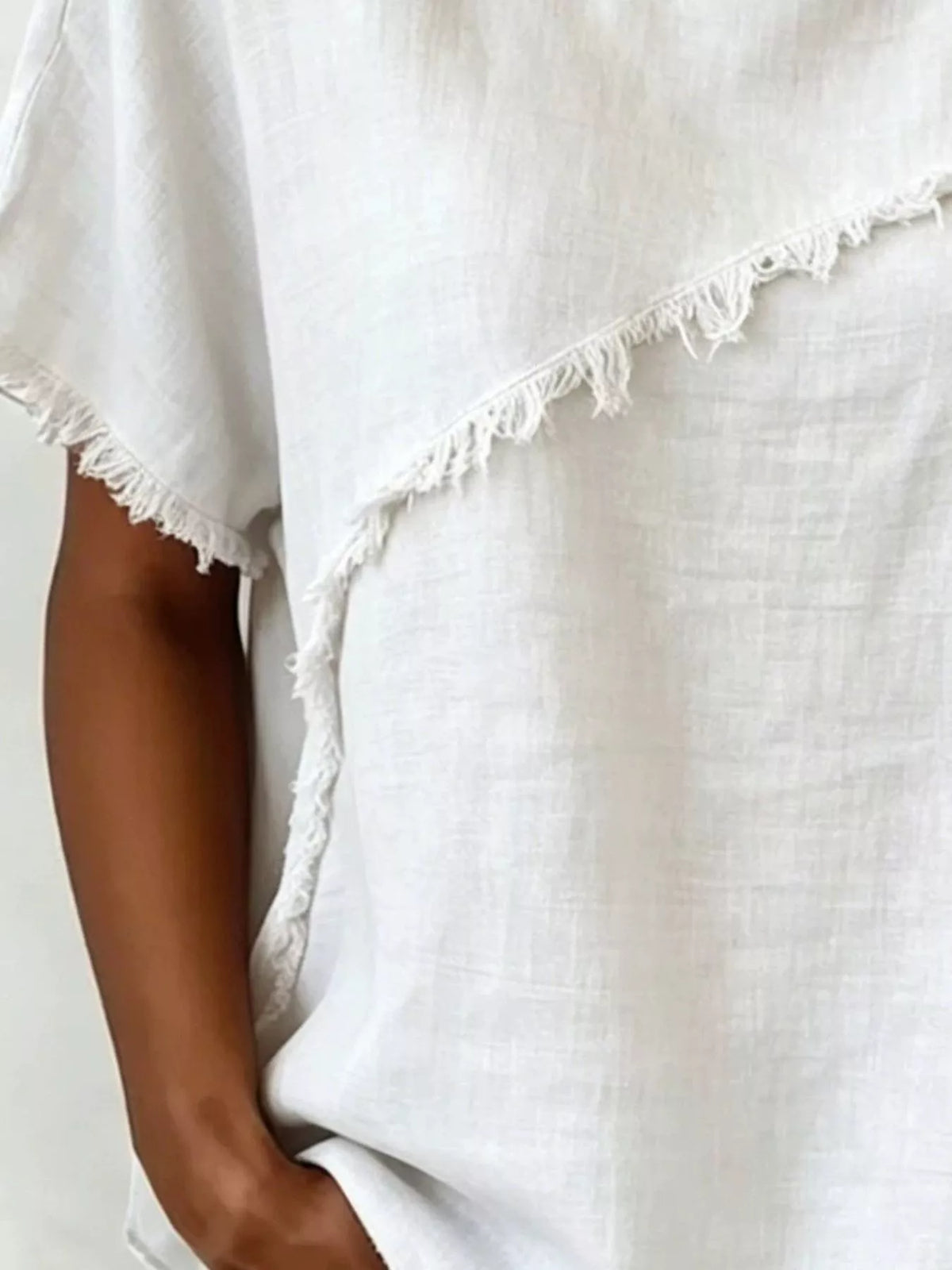 Full Size Frayed Hem Short Sleeve Top Plus Size | STAHlin RADIANCE