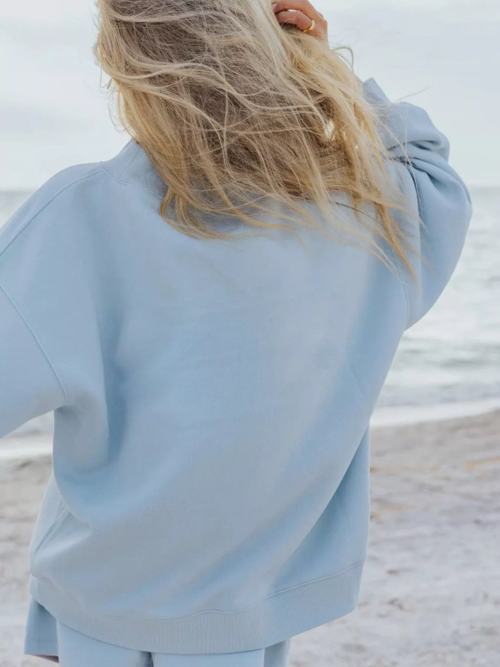 Relaxed Fit Round Neck Sweatshirt and Shorts Set | STAHlin RADIANCE