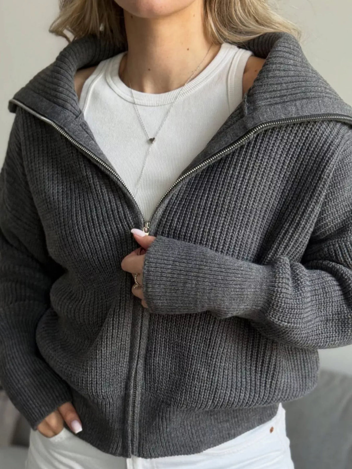 The Dropped Shoulder Zip Cardigan | STAHlin RADIANCE