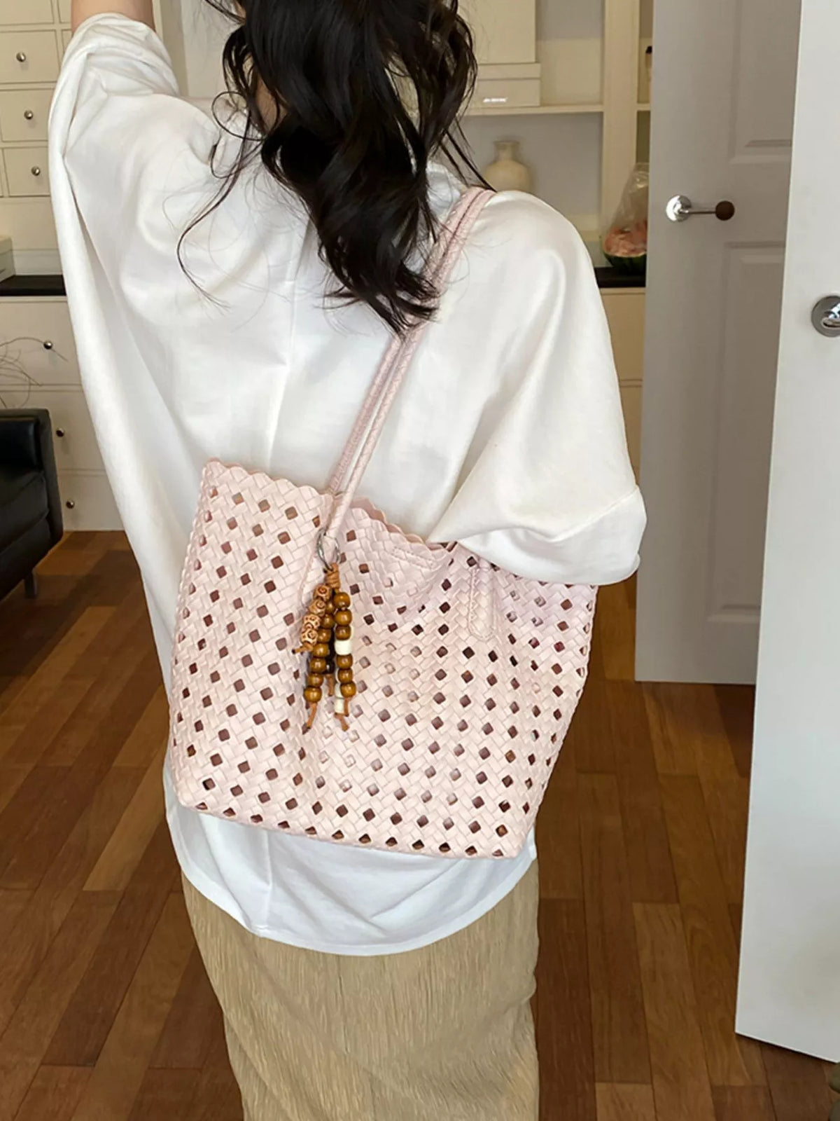 Woven Hollow-Out Shoulder Bag | STAHlin RADIANCE