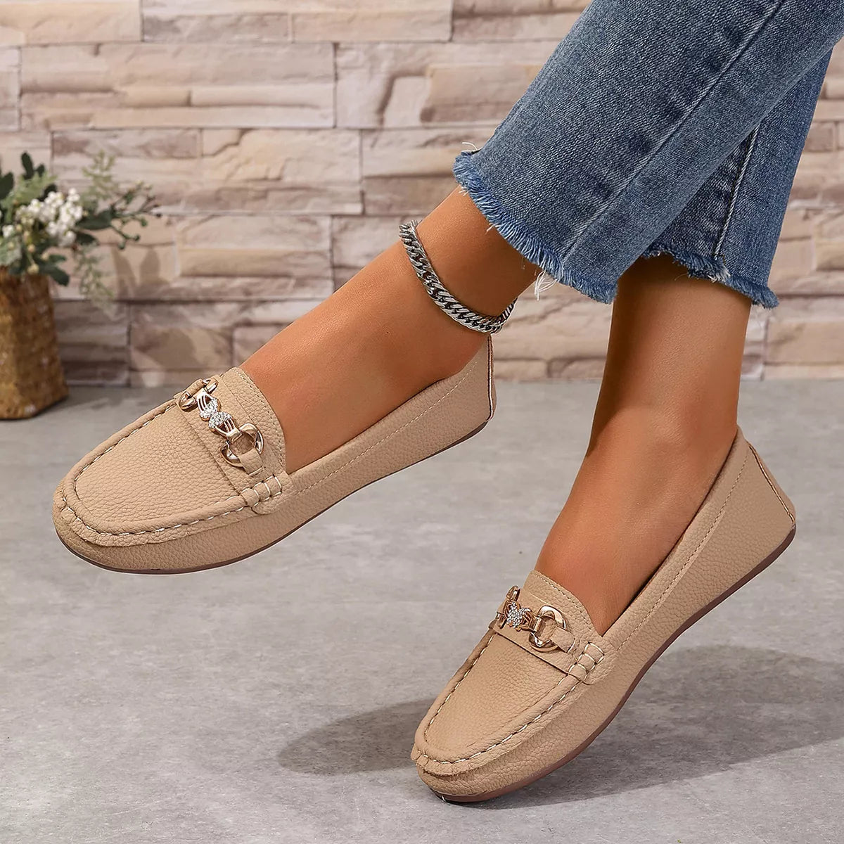 Round Toe Slip-Ons | STAHlin RADIANCE