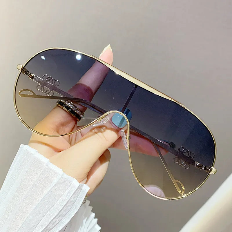 Gradient Aviator Sunglasses | STAHlin RADIANCE