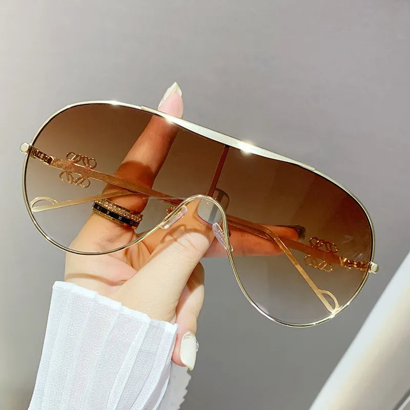 Gradient Aviator Sunglasses | STAHlin RADIANCE