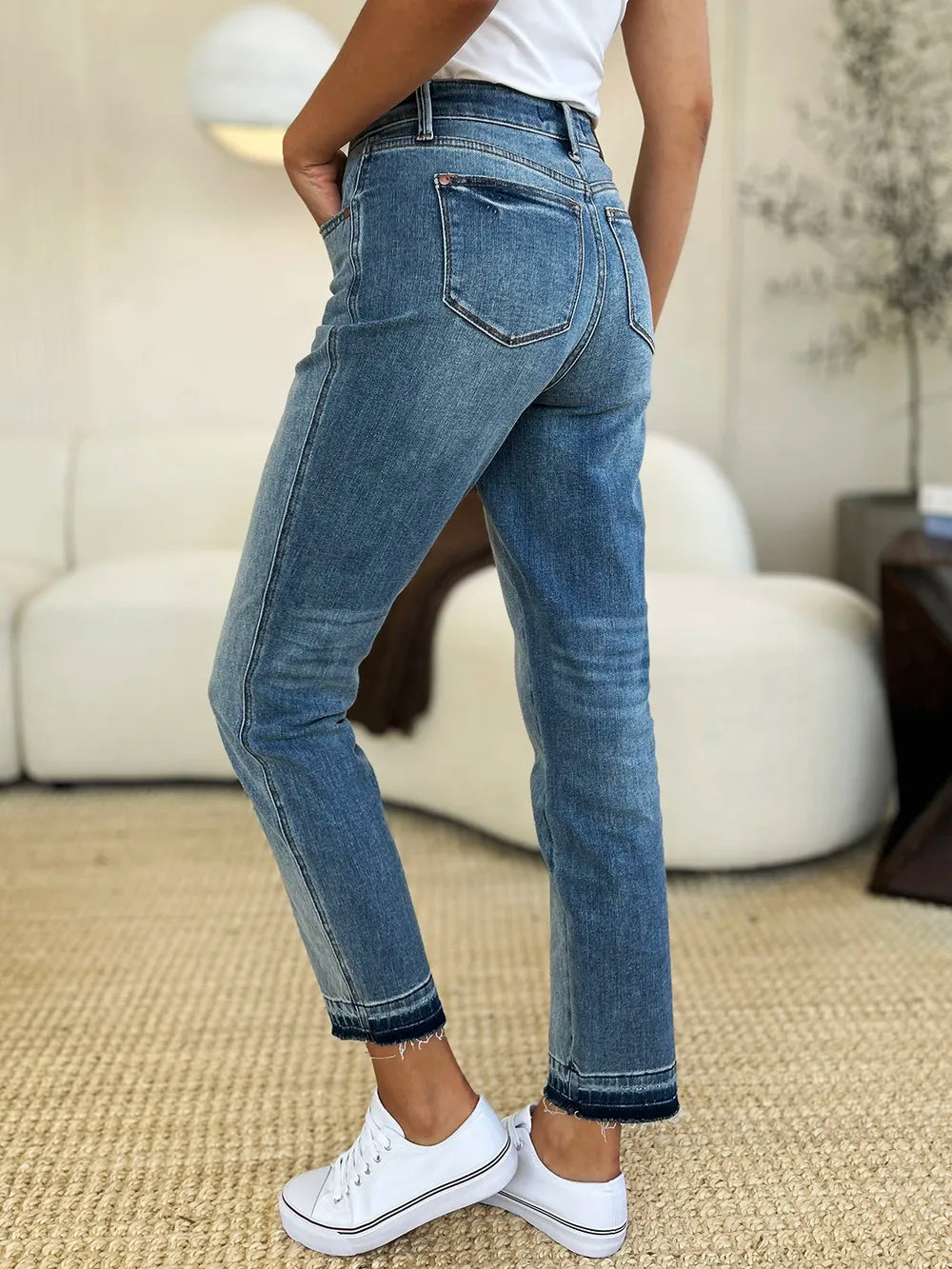 Judy Blue Full Size Mid Rise Rigid Magic Release Hem Jeans | STAHlin RADIANCE