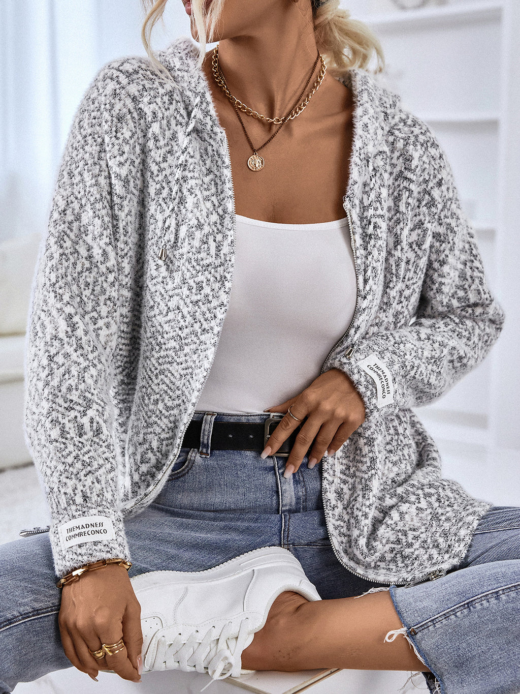 Zip-Up Hooded Sweater | STAHlin RADIANCE