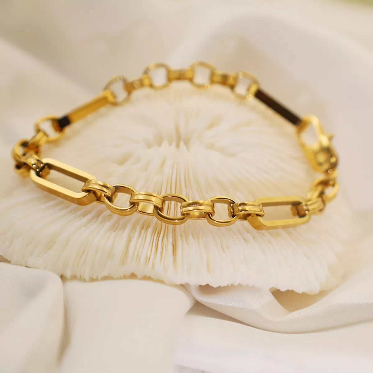 18K Gold-Plated Chunky Gold Chain Link Bracelet | STAHlin RADIANCE