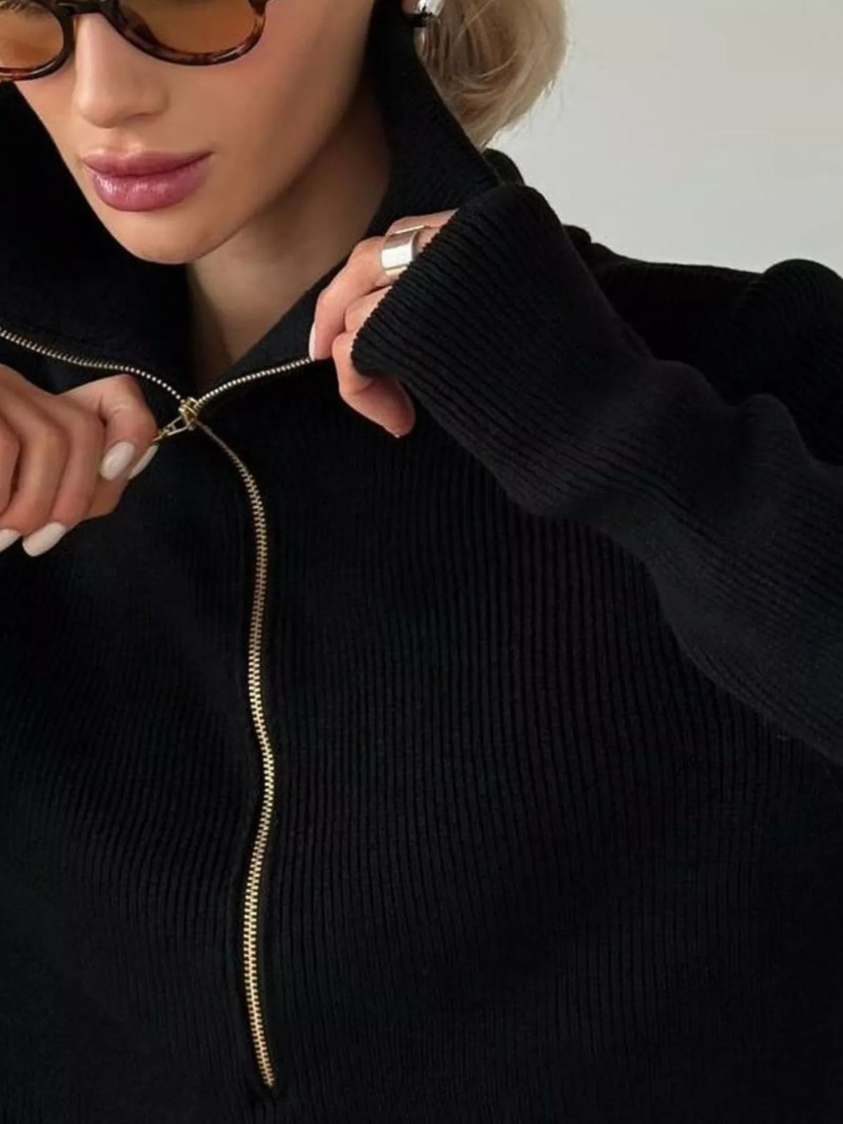 Ribbed Knit Quarter-Zip Sweater | STAHlin RADIANCE