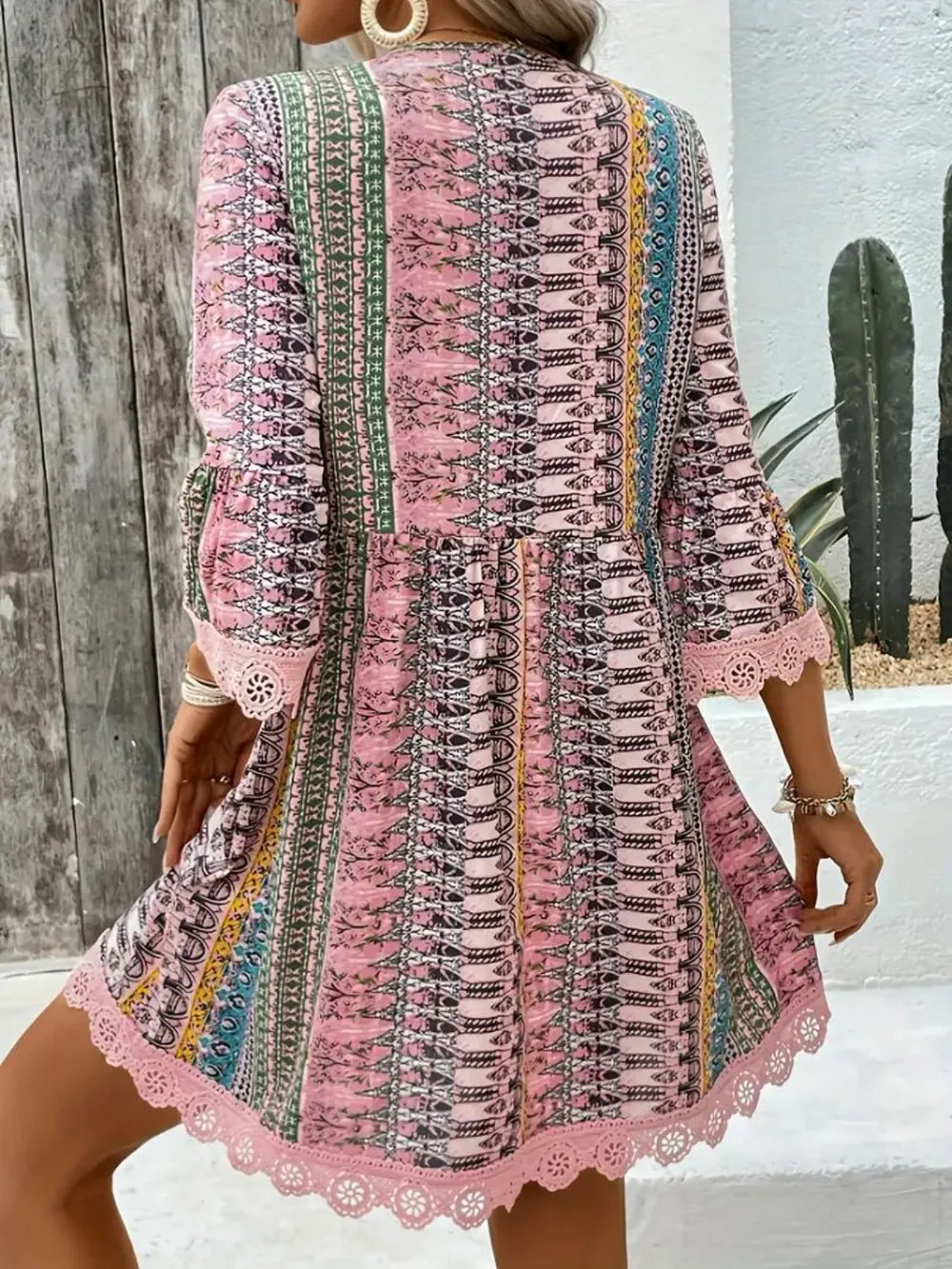 Lace Trim Printed V-Neck 3/4 Sleeve Dress | STAHlin RADIANCE