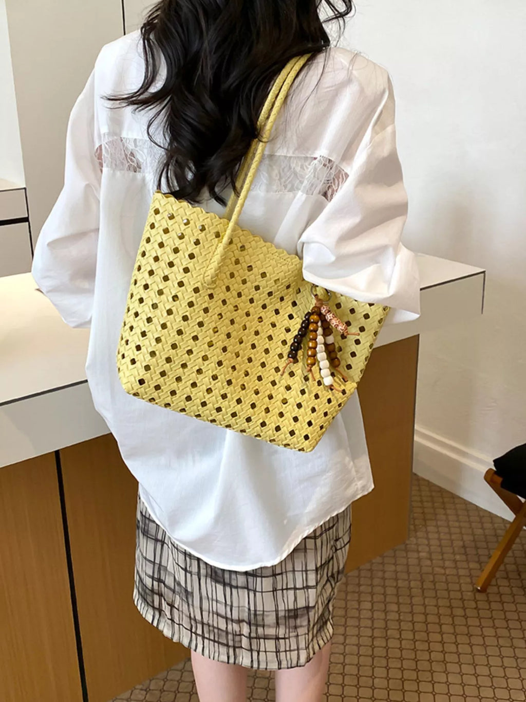 Woven Hollow-Out Shoulder Bag | STAHlin RADIANCE