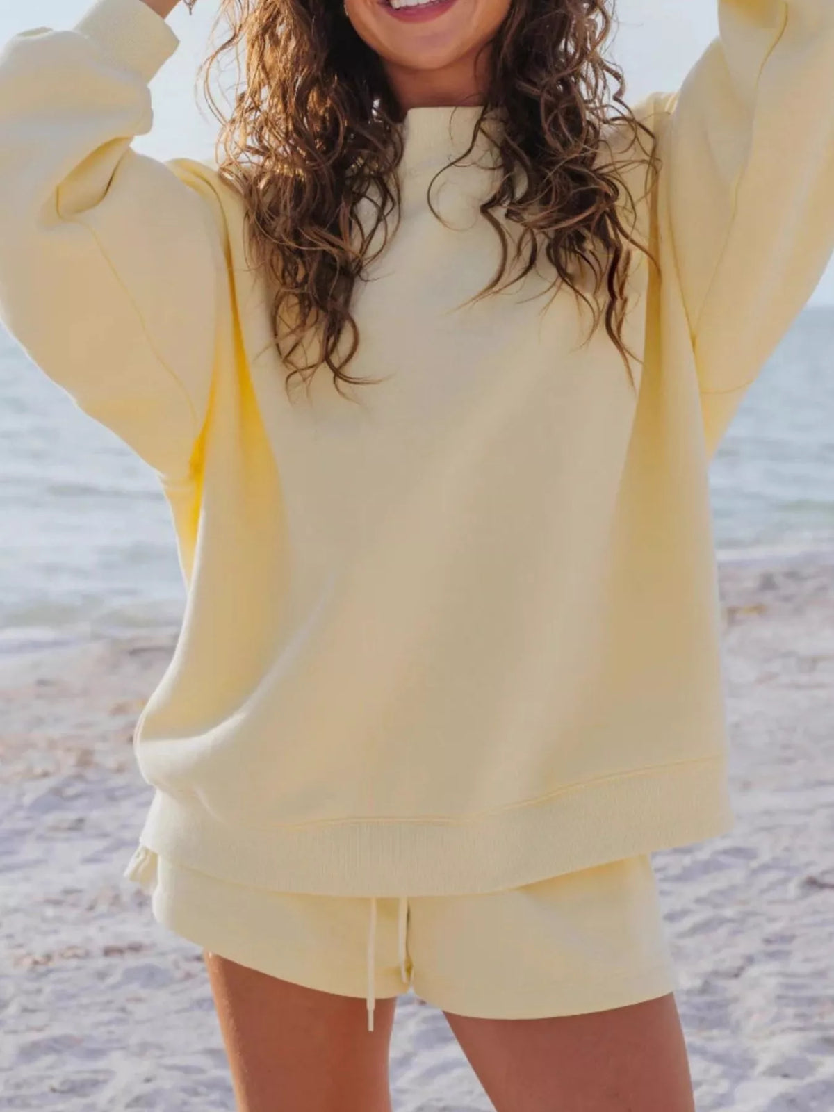 Relaxed Fit Round Neck Sweatshirt and Shorts Set | STAHlin RADIANCE