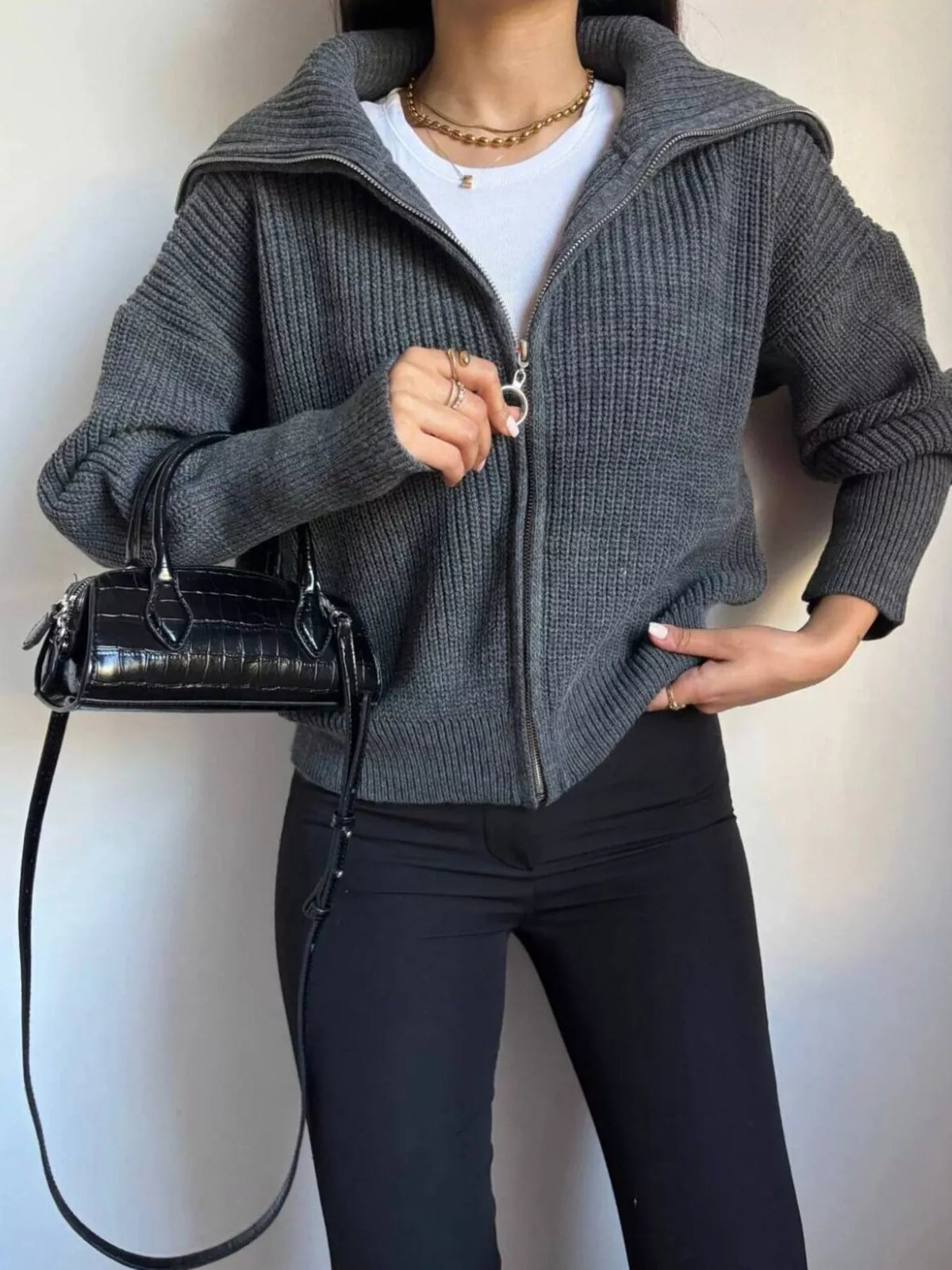 The Dropped Shoulder Zip Cardigan | STAHlin RADIANCE