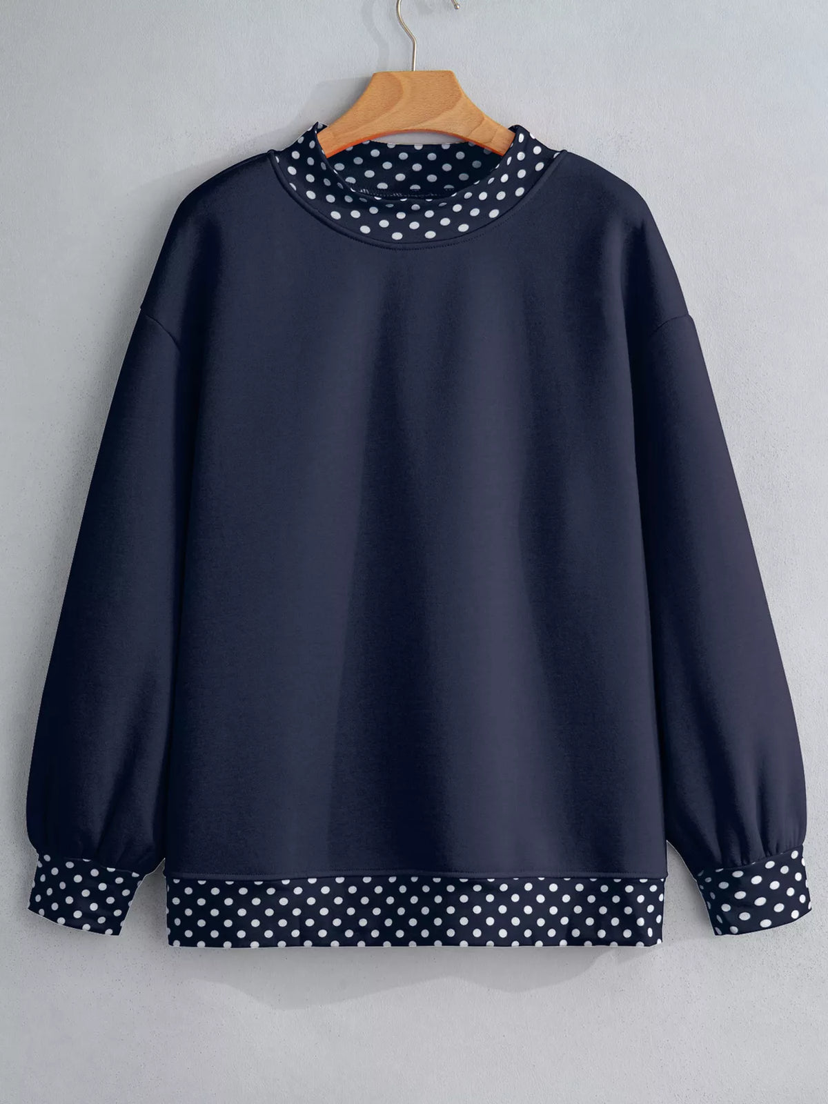 Polka Dot Trim Contrast Crew Neck Sweatshirt | STAHlin RADIANCE