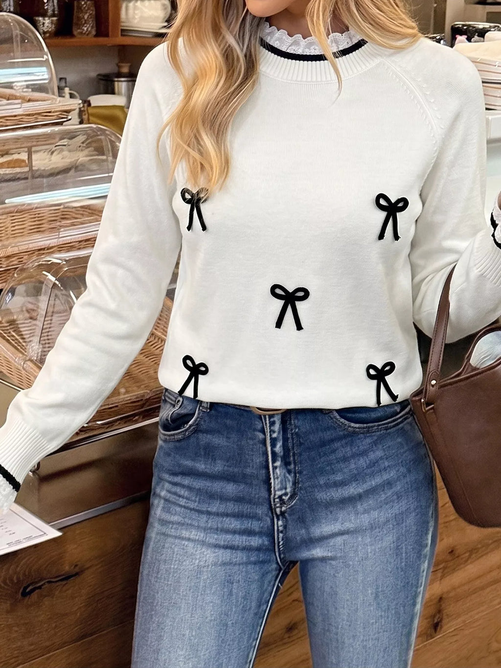 Bow-Embellished Lace Trim Sweater | STAHlin RADIANCE