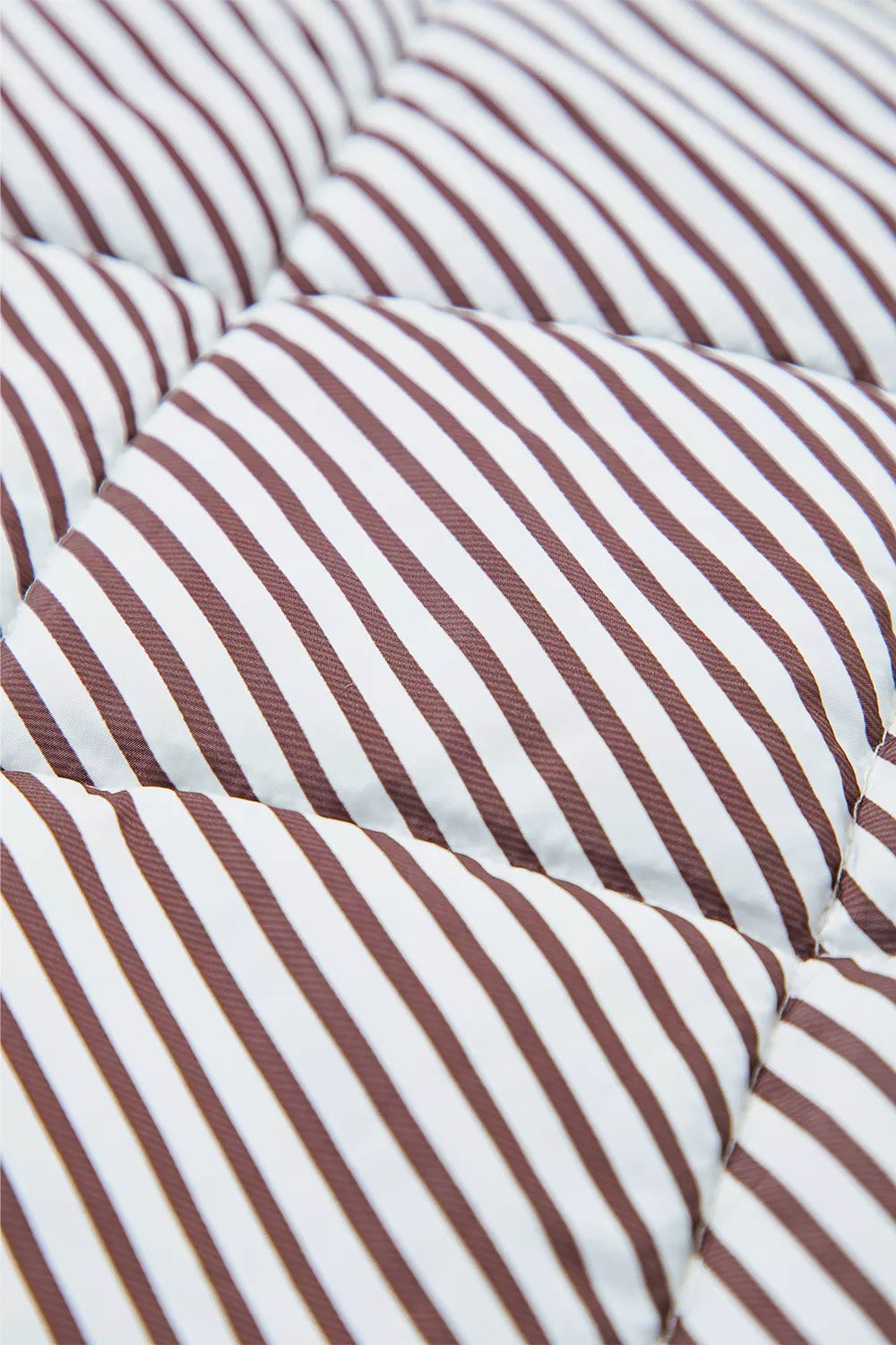 Stripe Quilted Wavy Hem Snap Button Vest | STAHlin RADIANCE