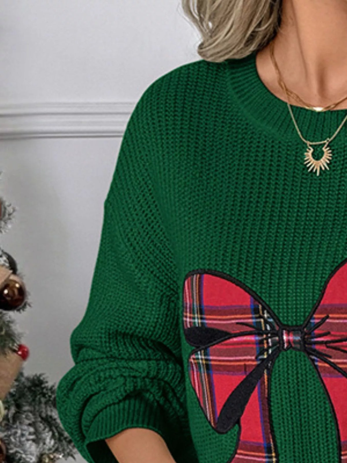 Plaid Bow Round Neck Christmas Sweater | STAHlin RADIANCE