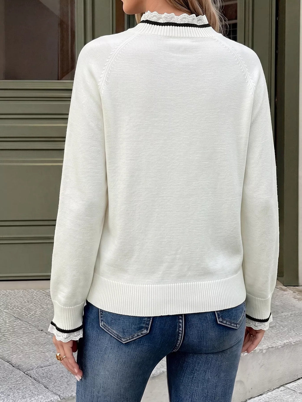 Bow-Embellished Lace Trim Sweater | STAHlin RADIANCE