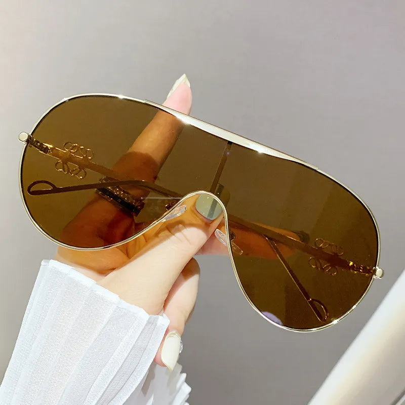 Gradient Aviator Sunglasses | STAHlin RADIANCE