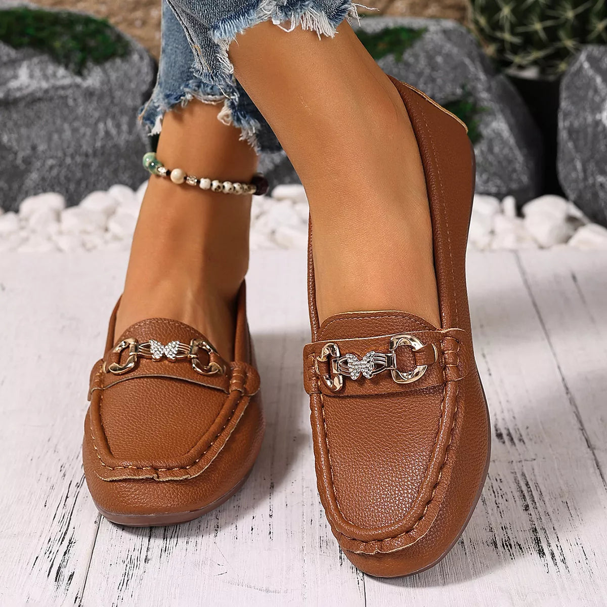 Round Toe Slip-Ons | STAHlin RADIANCE