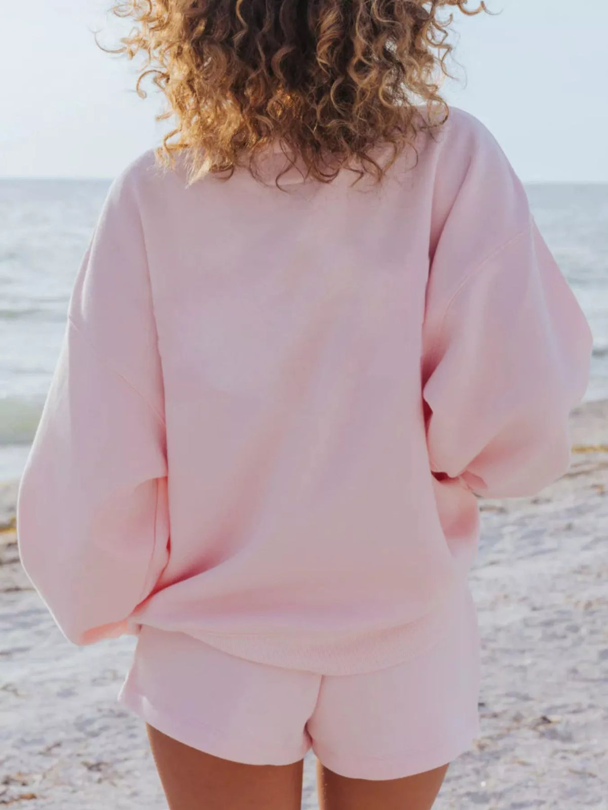 Relaxed Fit Round Neck Sweatshirt and Shorts Set | STAHlin RADIANCE
