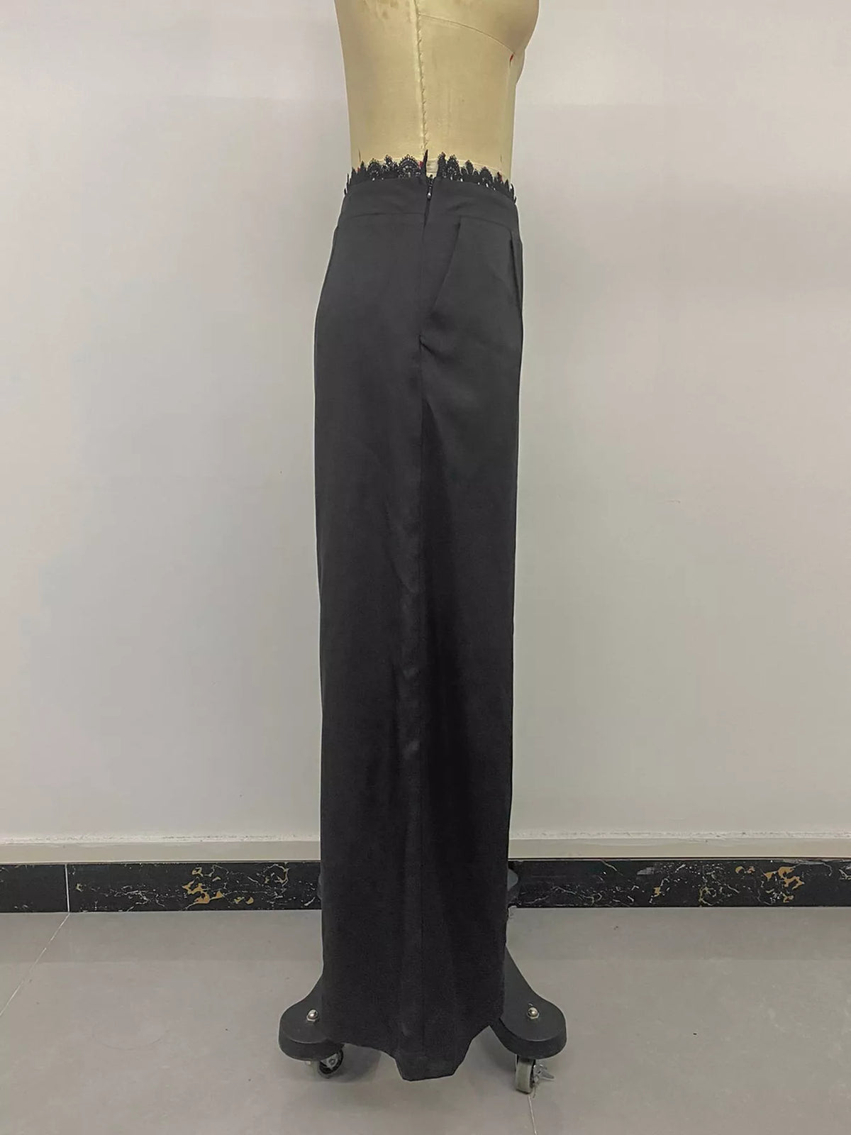 High-Waisted Wide-Leg Lace-Trimmed Pants | STAHlin RADIANCE