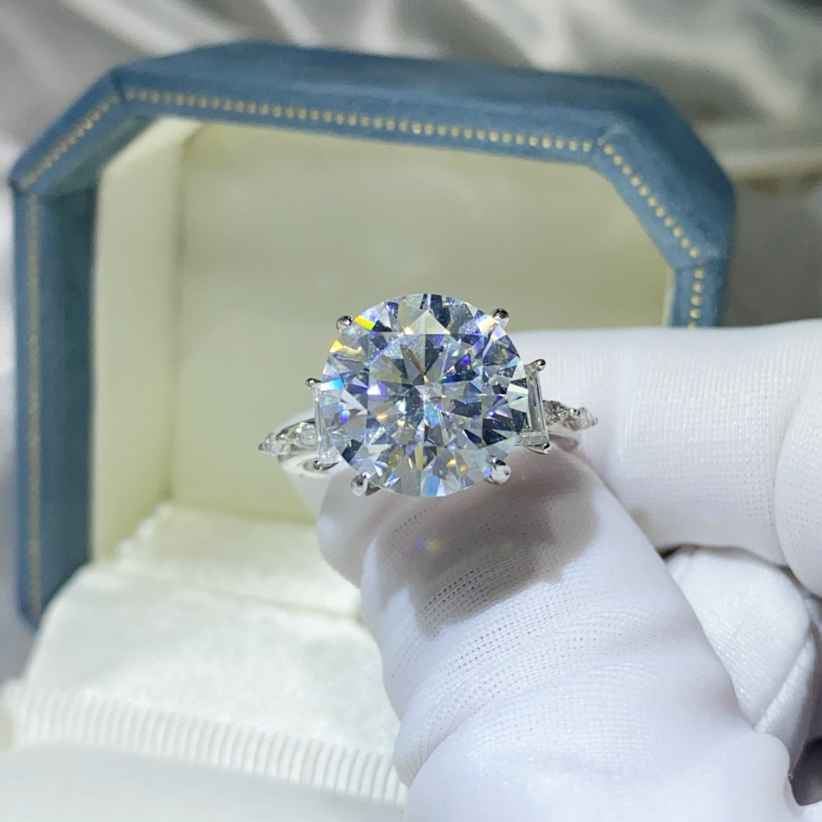 8 Carat Moissanite 925 Sterling Silver Ring | STAHlin RADIANCE