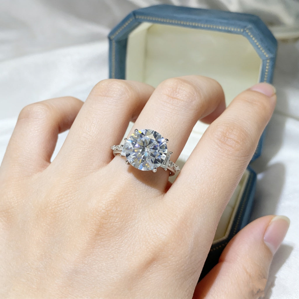 8 Carat Moissanite 925 Sterling Silver Ring | STAHlin RADIANCE