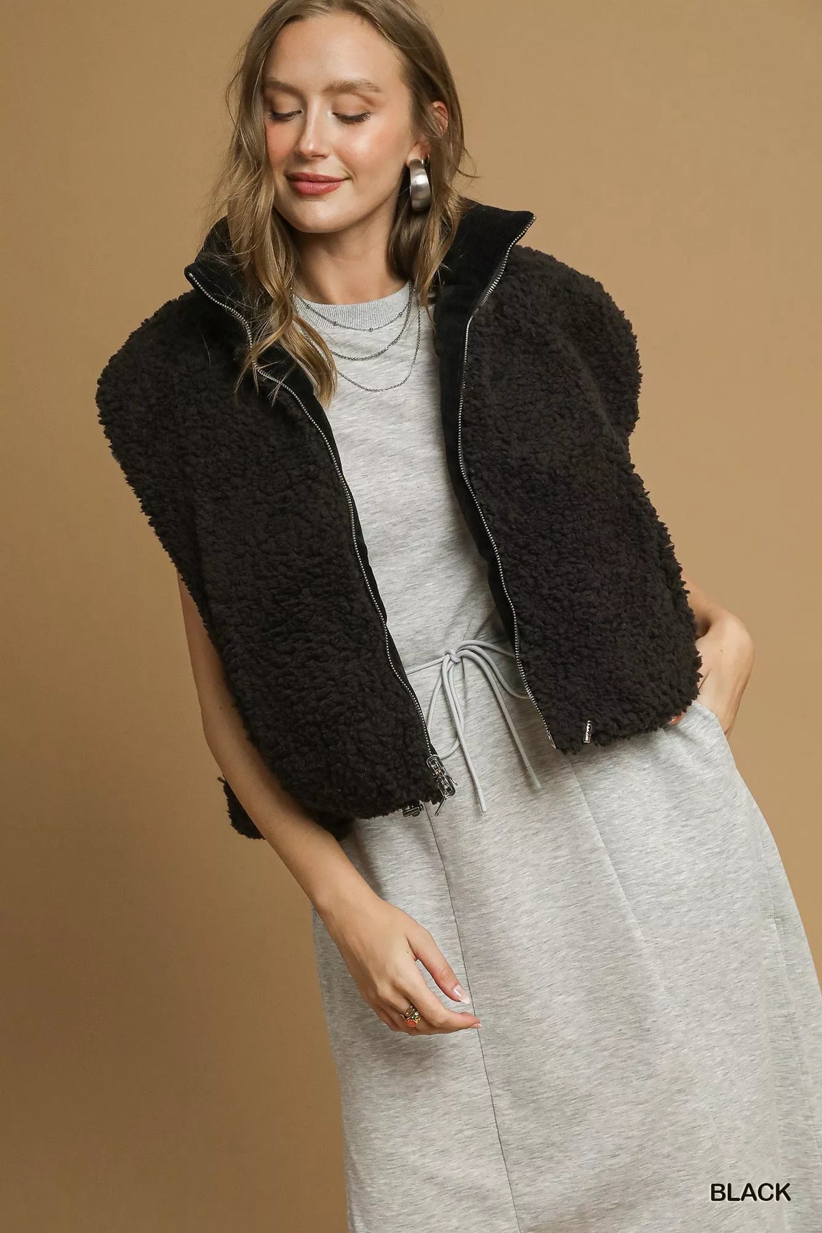 Umgee Sherpa-Lined Zip Vest with Drawstring Hem | STAHlin RADIANCE