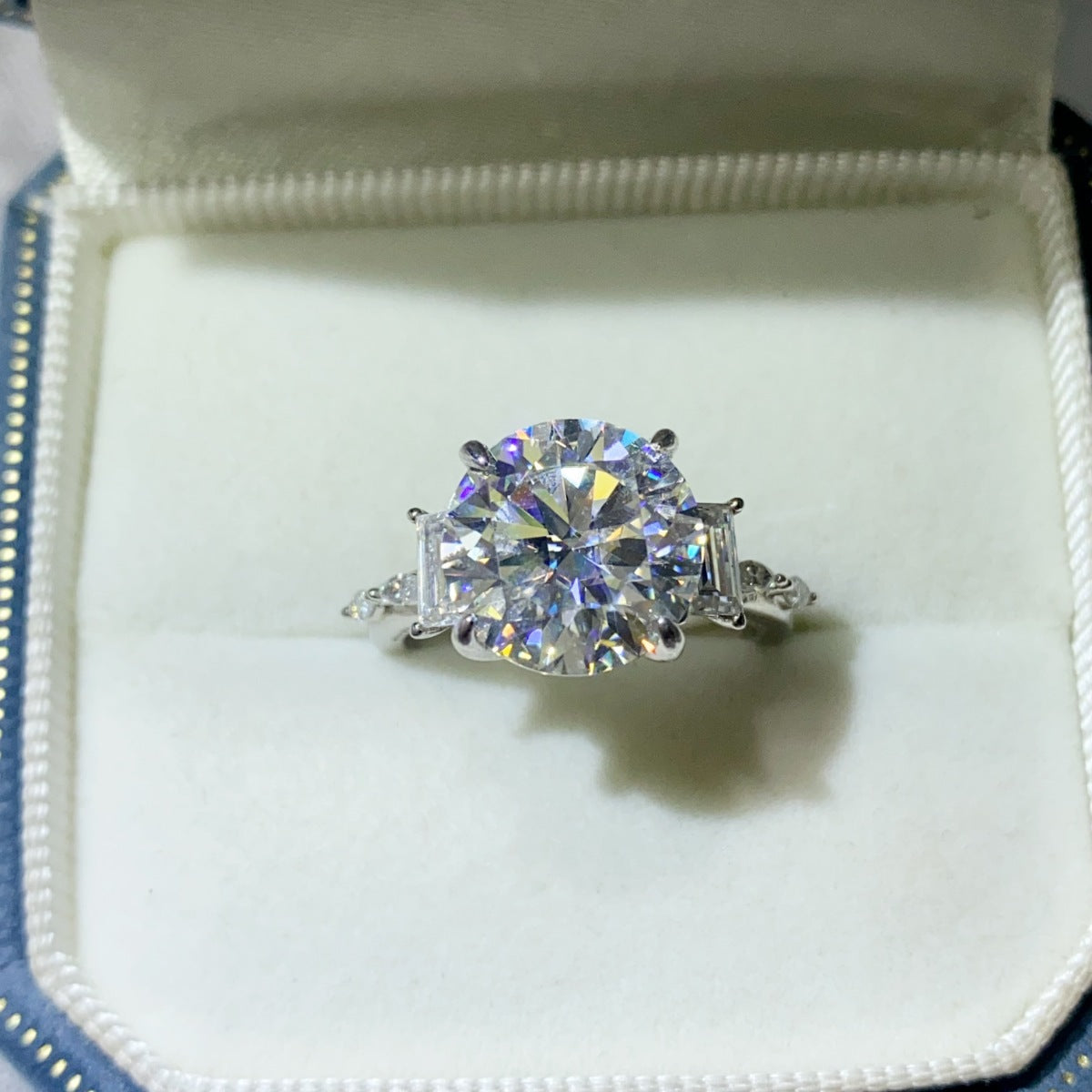 8 Carat Moissanite 925 Sterling Silver Ring | STAHlin RADIANCE