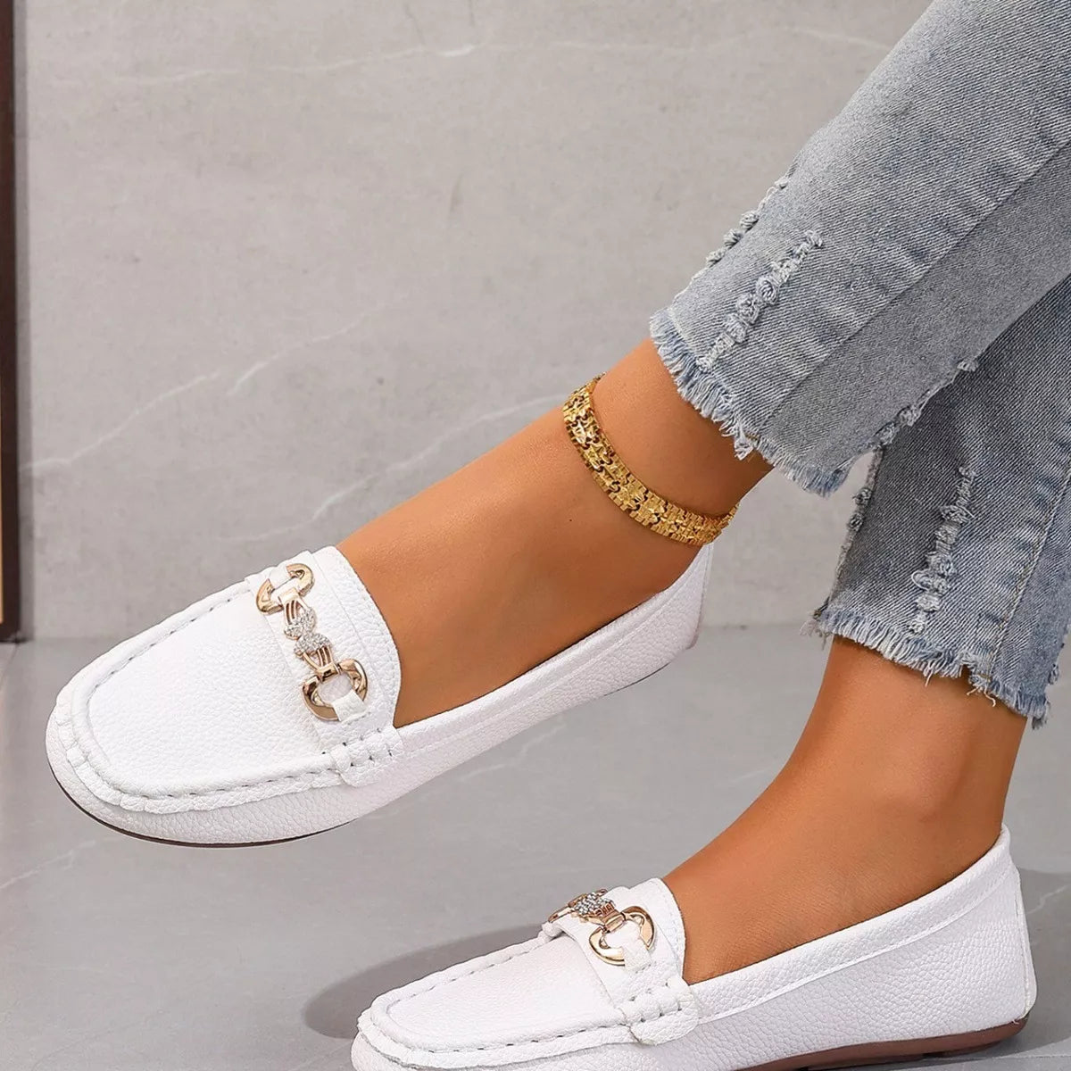 Round Toe Slip-Ons | STAHlin RADIANCE