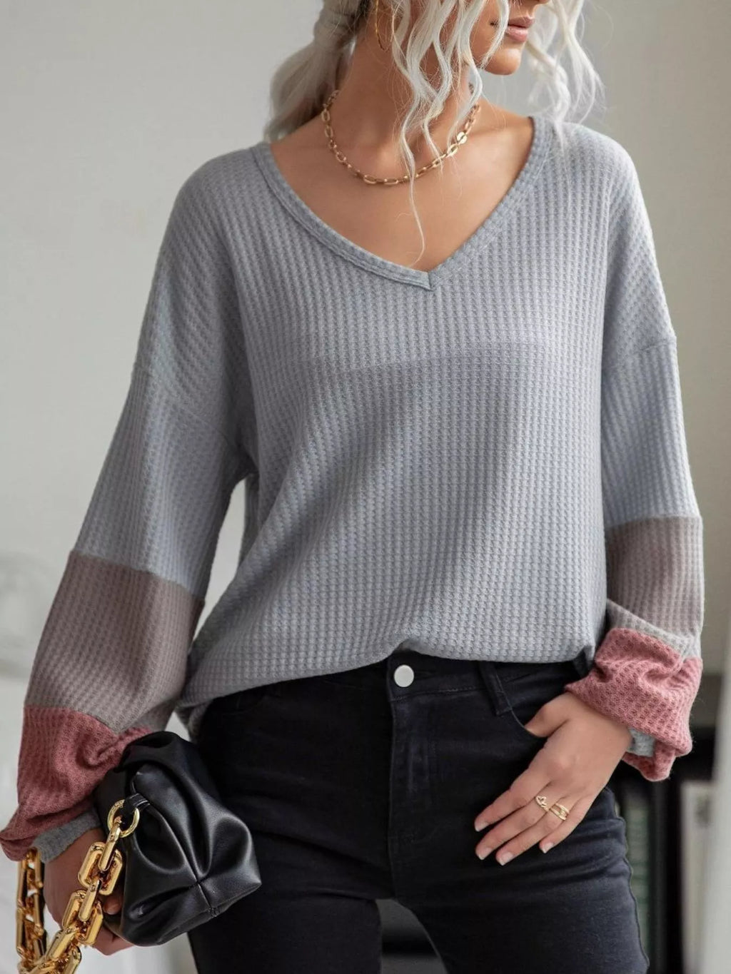 V-Neck Waffle Knit Long Sleeve T-Shirt | STAHlin RADIANCE